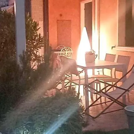 شقة Elegante Ed Accogliente Con Garage. *