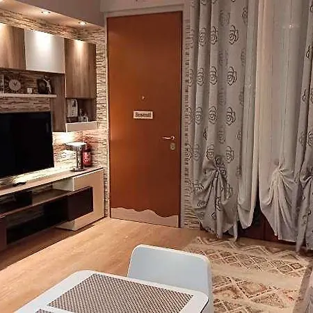 Elegante Ed Accogliente Con Garage. شقة أبانو تيرمي