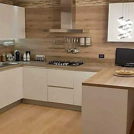 호텔 Elegante Ed Accogliente Con Garage. 5*
